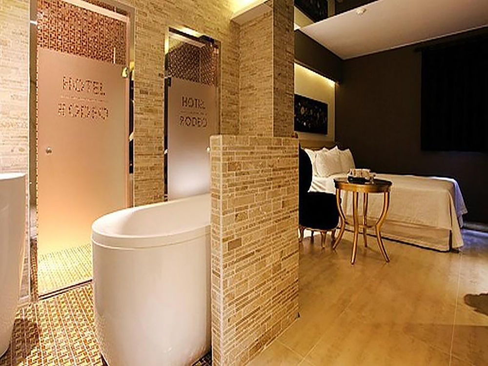 Hotel Rodeo 2*